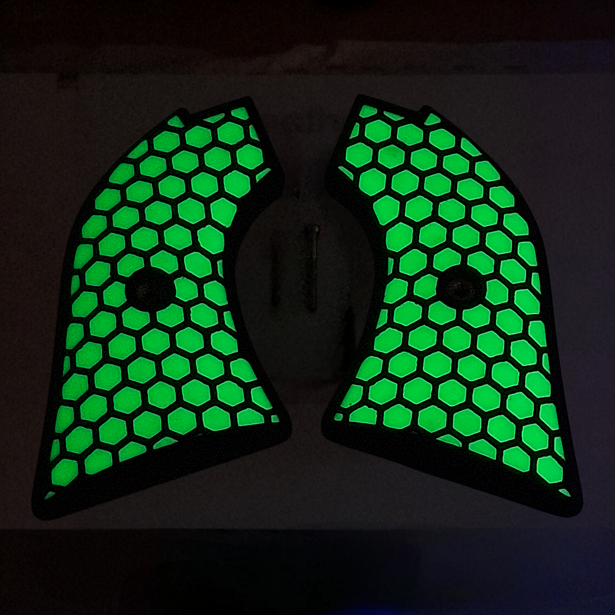 Glow in the Dark & Black Honeycomb Printed Heritage Rough Rider Grips
