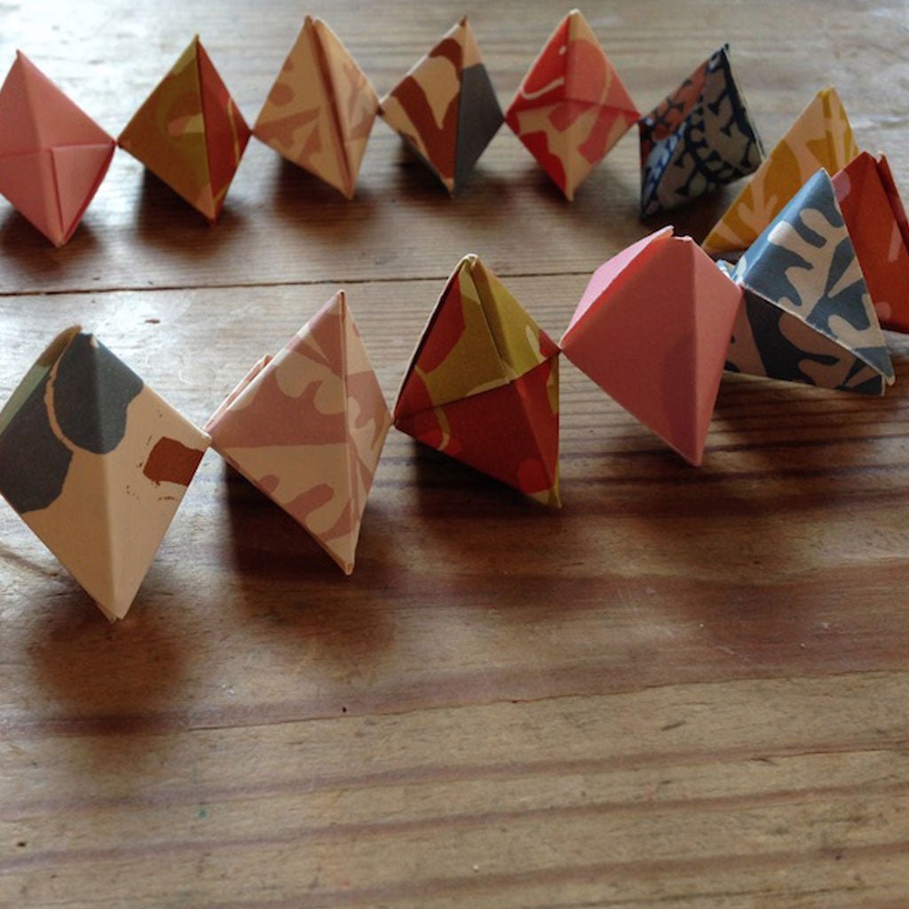 Garland of Bobbles Origami Kit