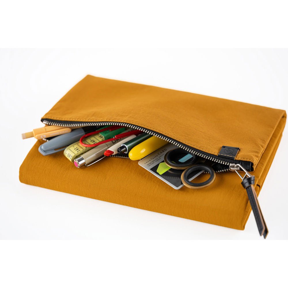 Hobonichi Techo Cover Cousin A5 - Tragen: Mustard