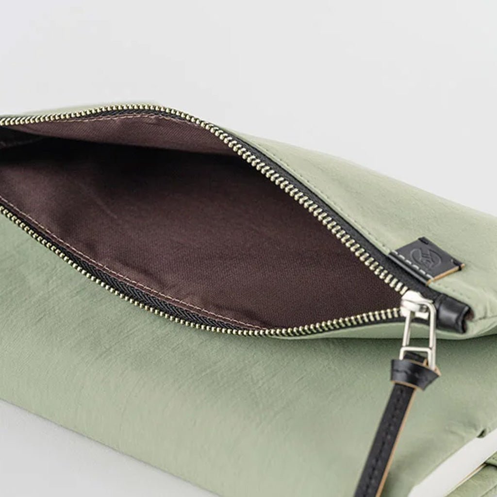 Hobonichi Techo Cover Cousin A5 - Tragen: Oakmoss