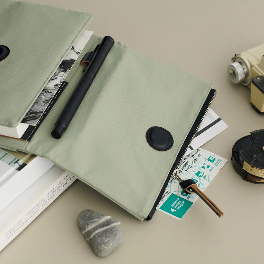 Hobonichi Techo Cover Original A6 - Tragen: Oakmoss